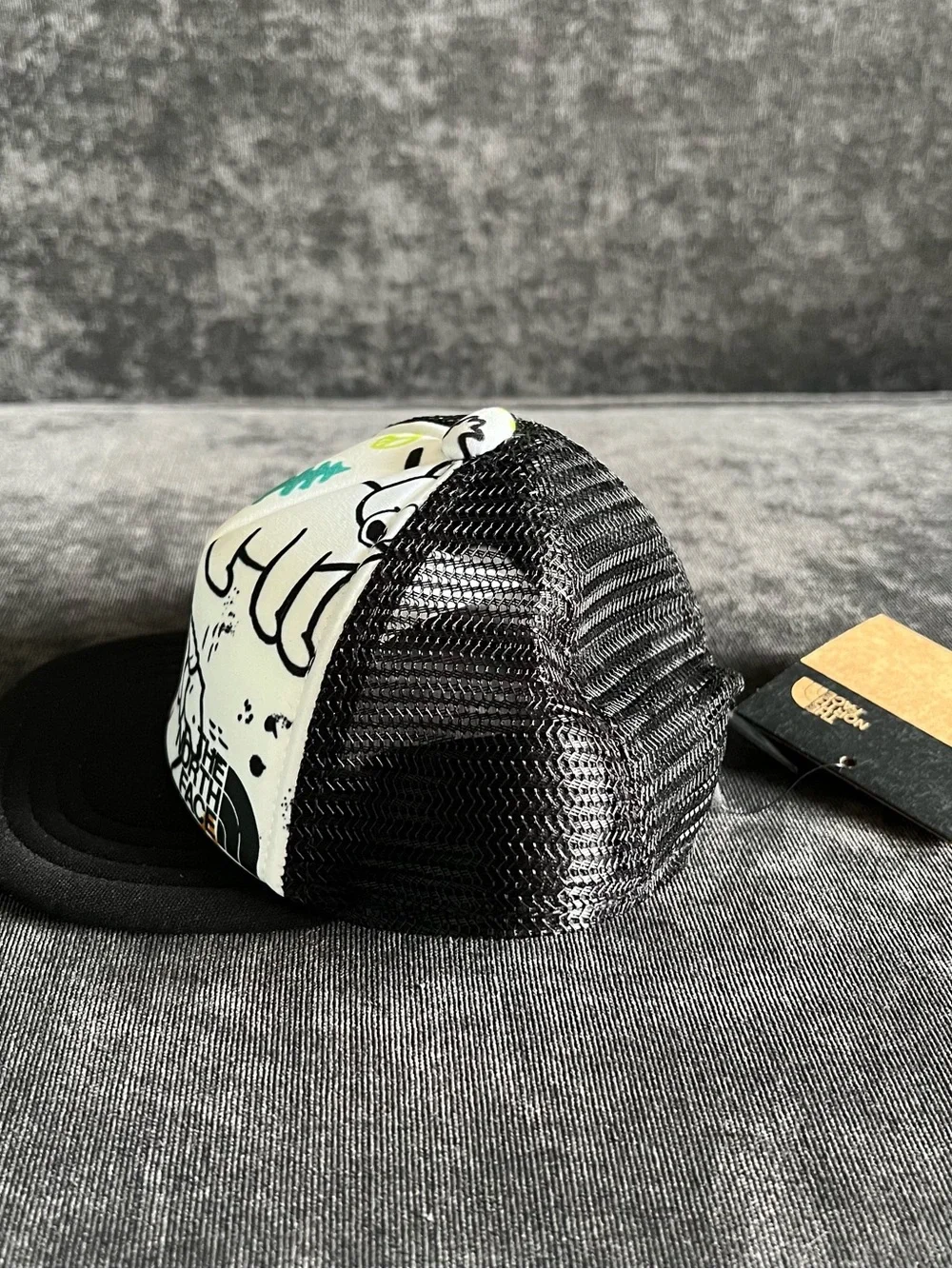 NWT The North Face Kids Trucker Hat Size XS (6-24 Months)